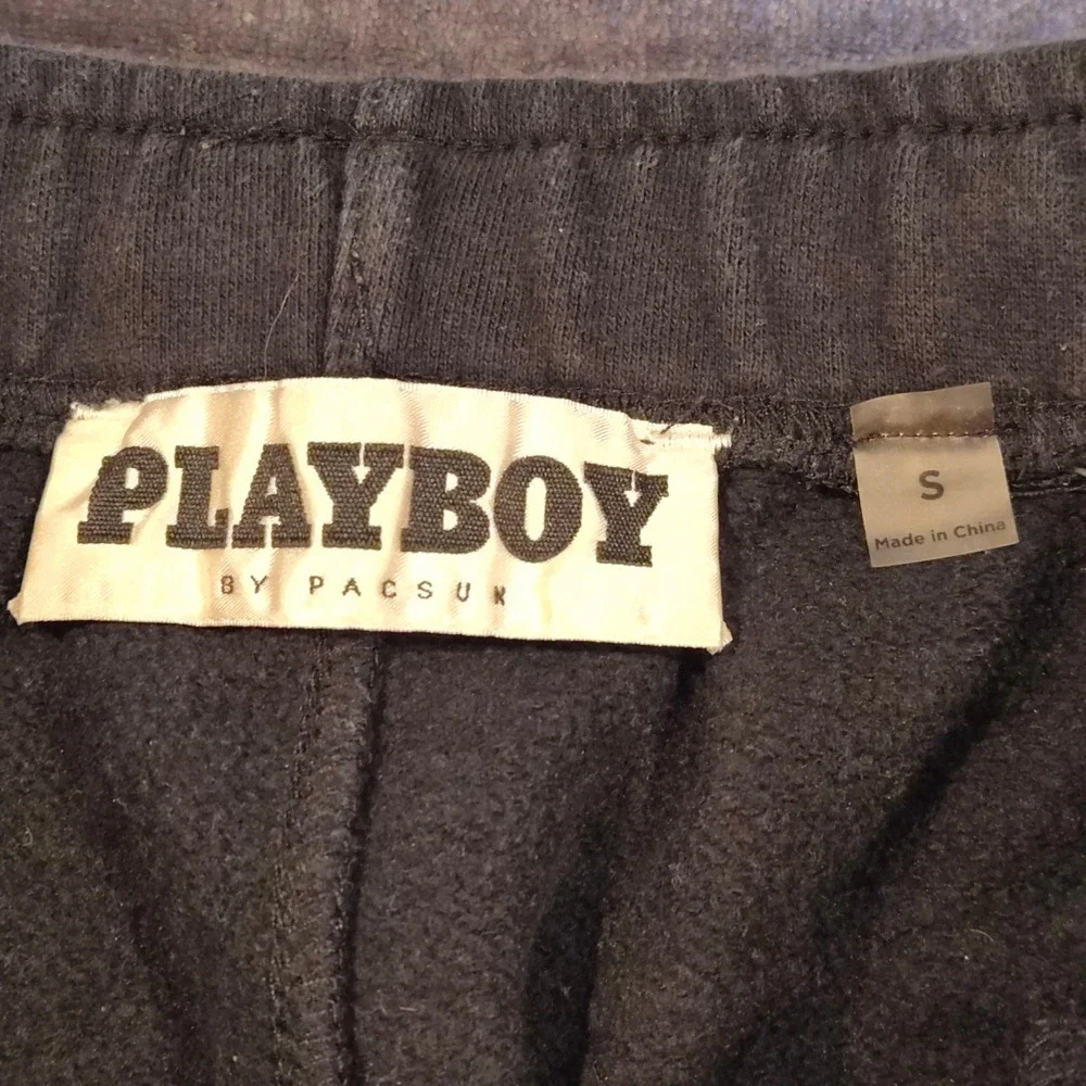 Playboy by PacSun Art Dept Black Fleece Sweat Shorts Mens Small Bunny Graphic